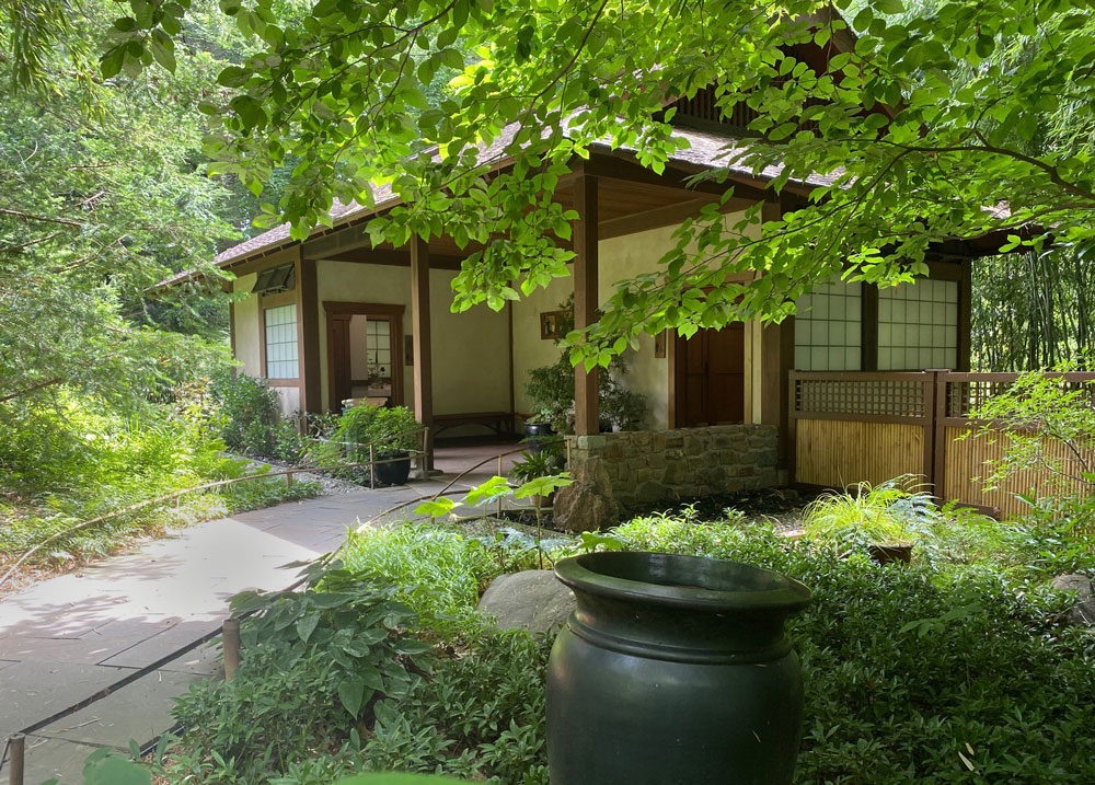 2004_Japanese-inspired-restroom-is-nestled-in-to-the-Asian-Woods-Garden.-LR
